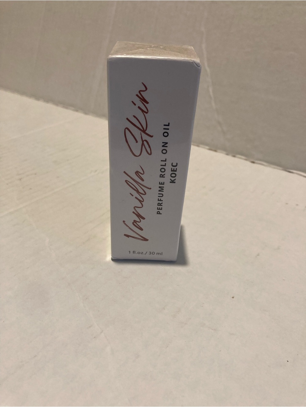 Vanilla Skin Perfume Roll On Oil - White & Rose Gold Text